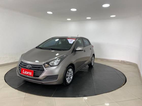 HYUNDAI HB20 1.0 COMFORT 12V FLEX 4P MANUAL